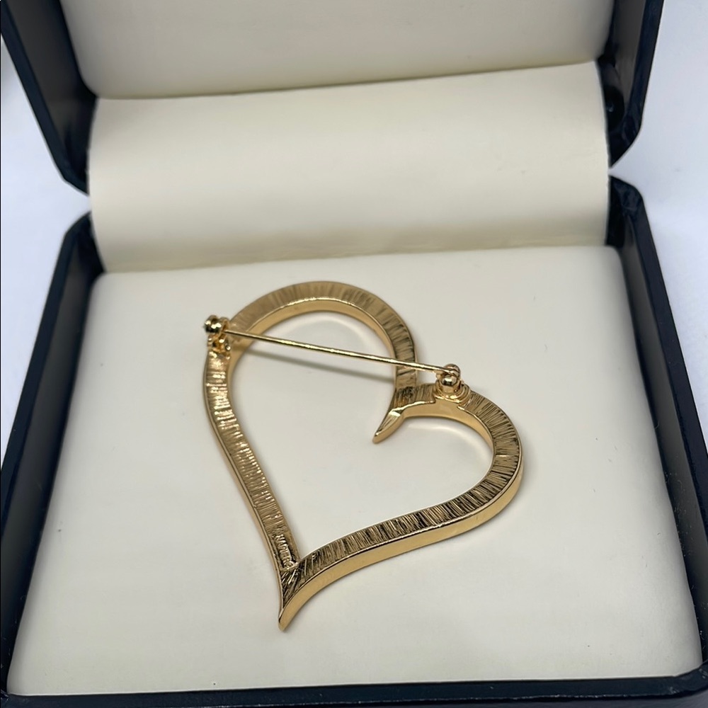 Vintage Jewelry Napier Gold Tone Heart Brooch Sparkling Crystals - Picture 3 of 4